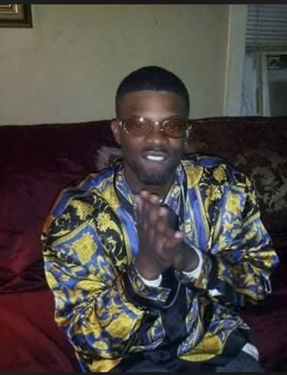 Man Dies After Punching Through Window in Jackson, Mississippi