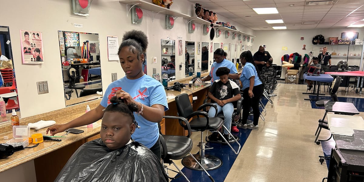Midfield High School students give free haircuts and hairstyles