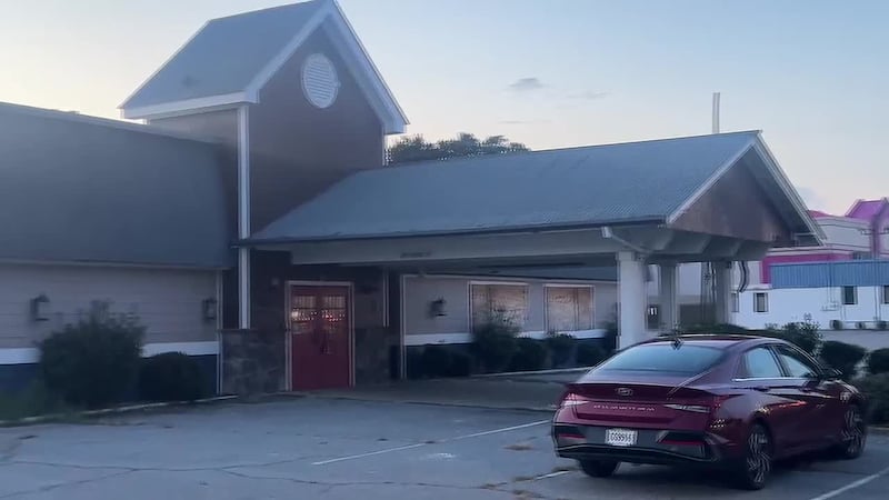 A man in Georgia was found dead behind an old Red Lobster, according to authorities.