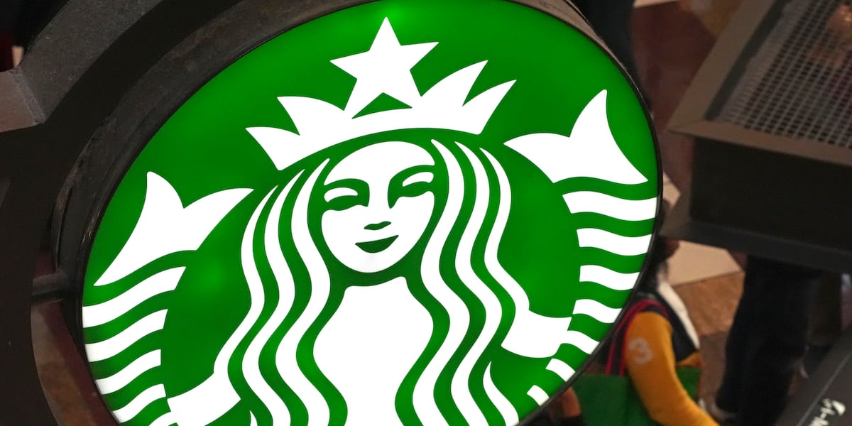 Starbucks plans to close about 400 locations