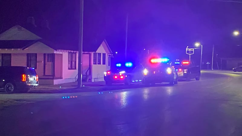 1 airlifted to hospital after shooting in Gadsden, suspect in custody after attempting to flee