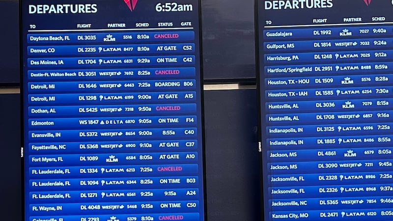 If you’re flying out of a major hub this November, it helps to know which ones tend to slow...