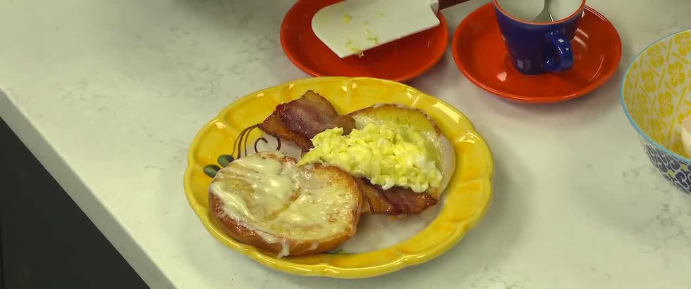 Vecchia Cafe: Breakfast Buns