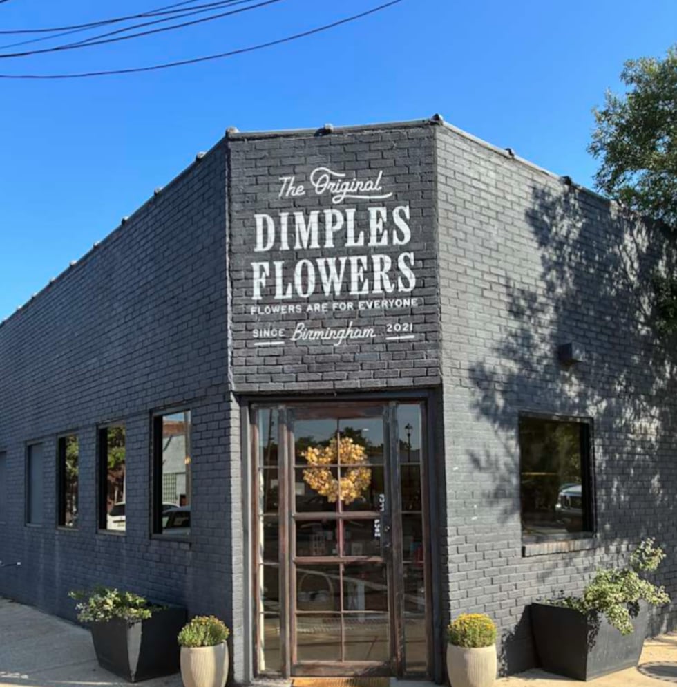 Dimples Flowers in Woodlawn