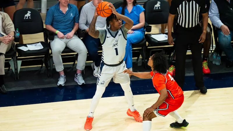 Samford's Josh Holloway (1) during the Bulldogs' game against Mercer in the Pete Hanna Center...