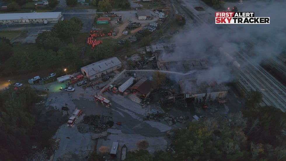 An evacuation order has been lifted after it was put in order due to a large fire in Alabama...