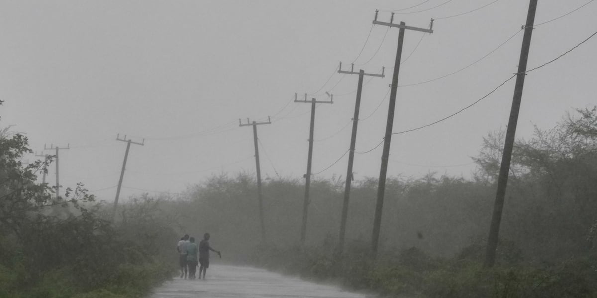 Hurricane Melissa leaves travelers stranded, highlights need for travel insurance