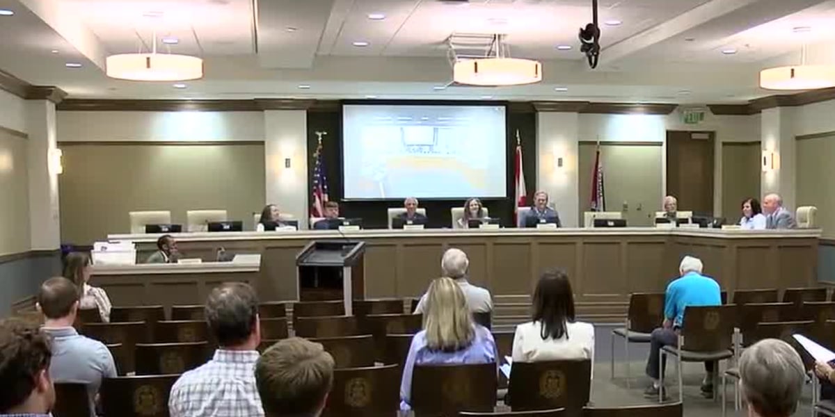 Vestavia Hills approves Walmart incentive package aimed at bringing grocery store back to Cahaba Heights