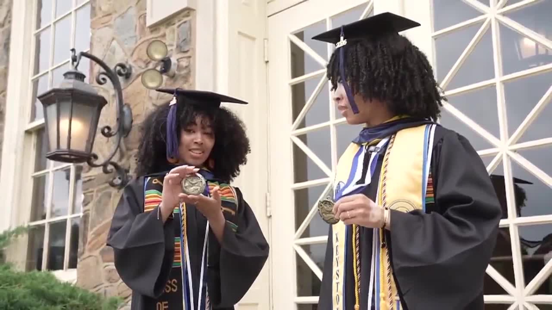 Twin sisters graduate valedictorian, salutatorian Twin sisters graduate valedictorian, salutatorian
