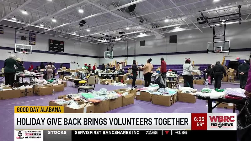Holiday give back brings volunteers together